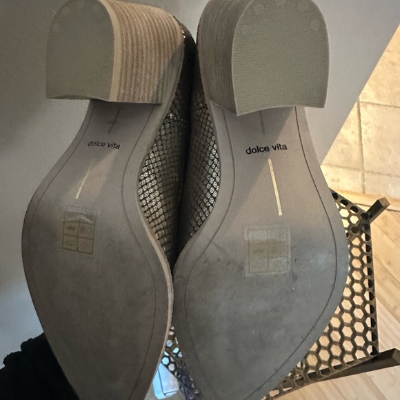 Dolce Vita Metallic Gold Booties SIZE 8 - NEW - Picture 2 of 2